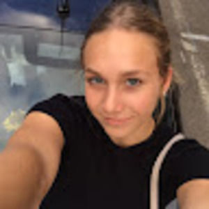 Meet your Posher, Olivia